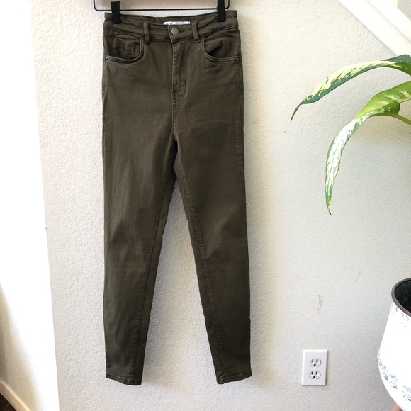 Zara Original Denim Olive Green high waisted skinny jeans size 4